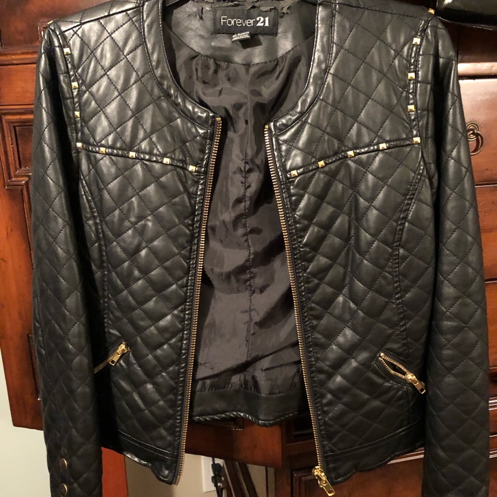 ISO This Jacket in M